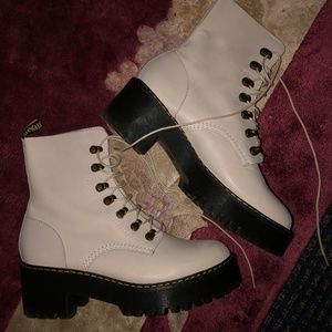 BRAND NEW LEONA TEMPERLEY DR. MARTENS SIZE 10 US